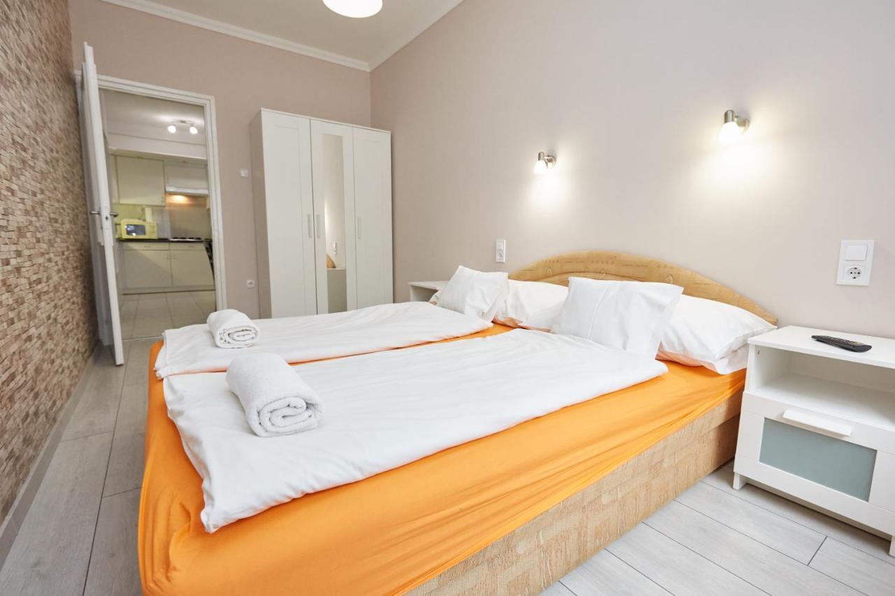 Zoli Apartmanok-Anna Koelcsey 32 Hajduszoboszlo Exterior foto
